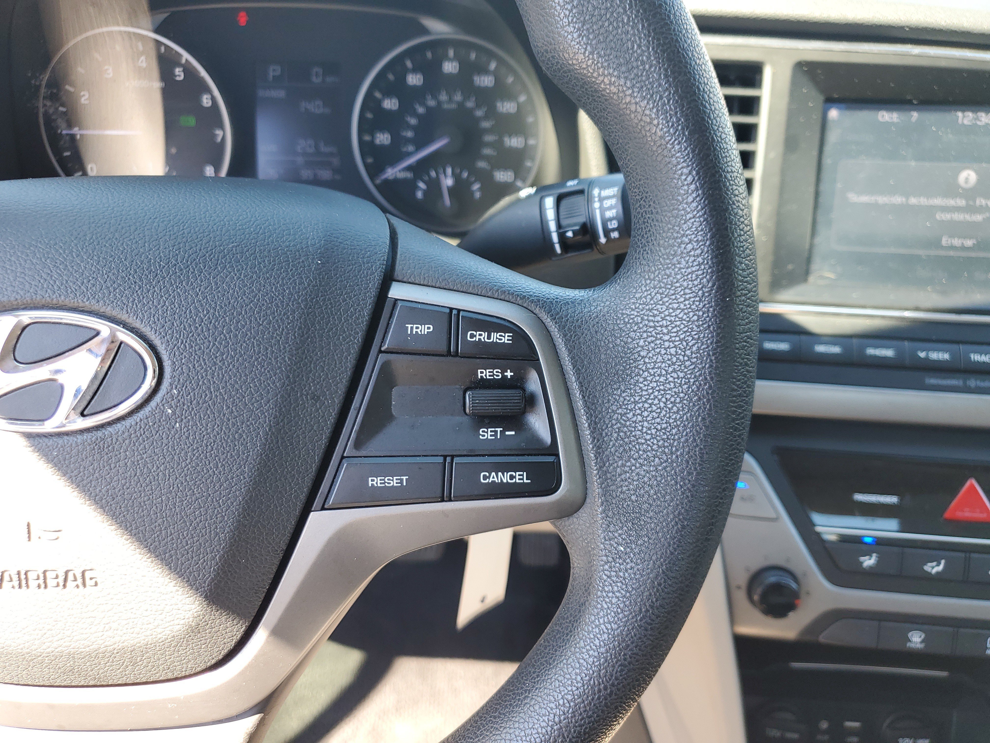 Used 2017 Hyundai Elantra SE FWD image 27