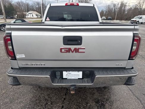 Used 2018 GMC Sierra 1500 SLT w/ SLT Premium Package image 4