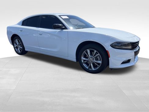 Used 2023 Dodge Charger SXT AWD/4WD image 3