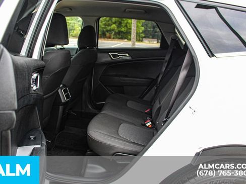Used 2025 Kia Sportage LX FWD image 18