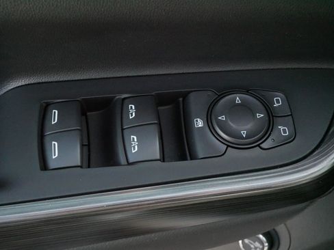 Used 2023 GMC Acadia SLT image 19