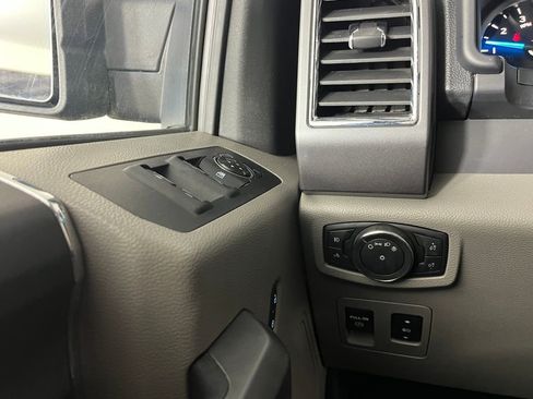 Used 2016 Ford F150 XLT w/ Equipment Group 301A Mid image 24