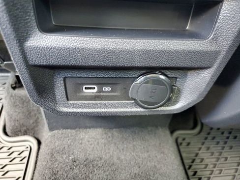 Certified 2023 Volkswagen Tiguan SE FWD image 12