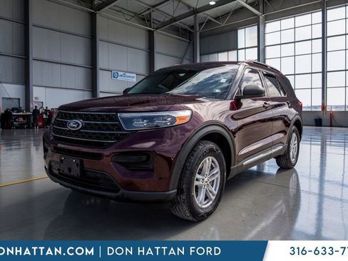 Used 2022 Ford Explorer XLT w/ Class IV Trailer Tow Package AWD/4WD image 28
