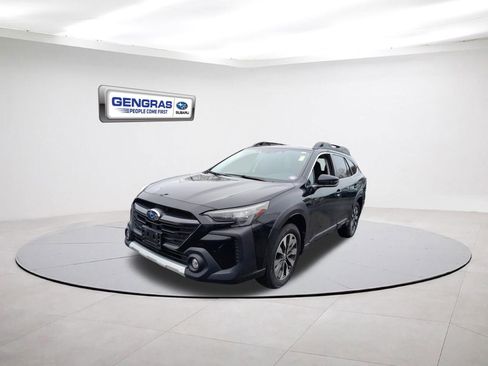Used 2023 Subaru Outback Limited XT image 3