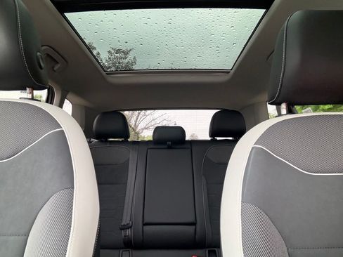 New 2026 Volkswagen Taos SE AWD/4WD image 37