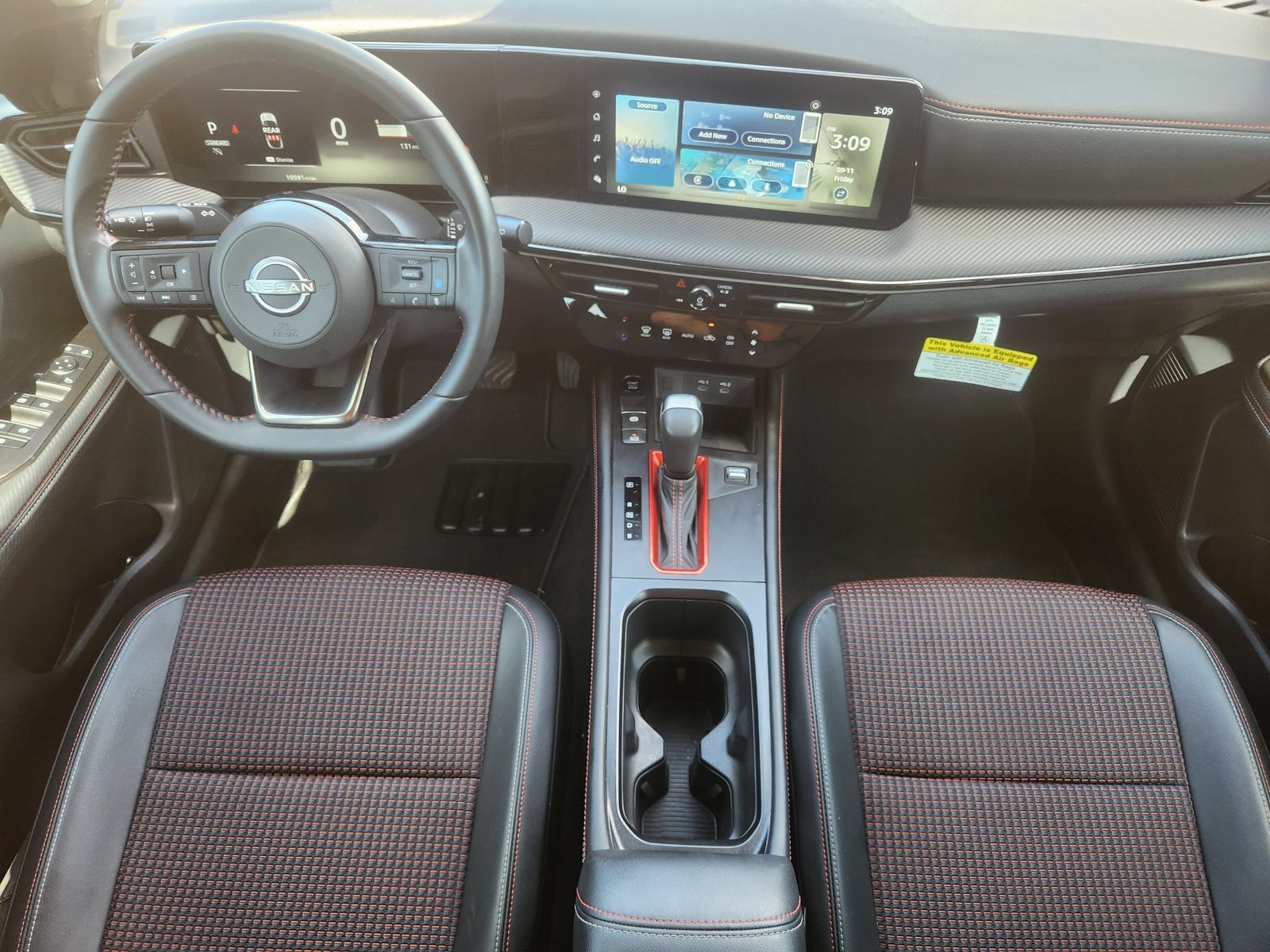 Used 2025 Nissan Kicks SR FWD image 30