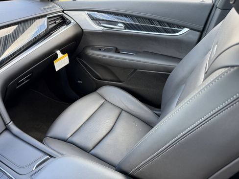 Certified 2024 Cadillac XT6 Premium Luxury w/ Technology Package image 16