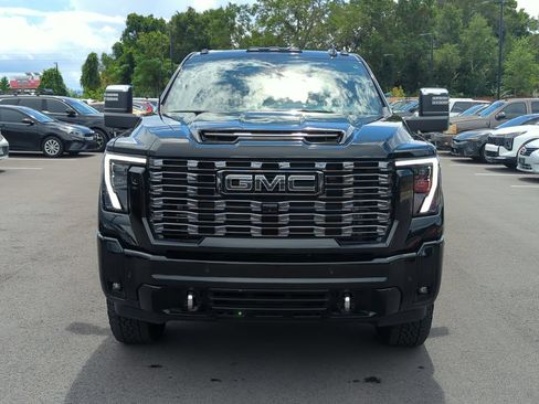 Used 2025 GMC Sierra 3500 Denali Ultimate AWD/4WD image 10