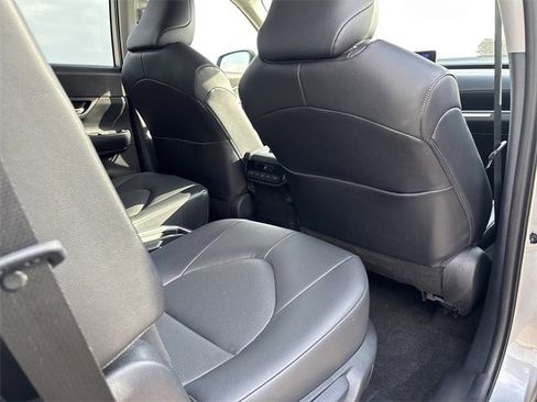 Used 2025 Toyota Grand Highlander LE image 18