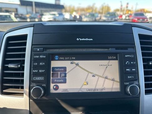 Used 2019 Nissan Frontier PRO-4X image 16