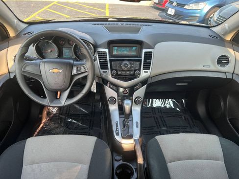 Used 2012 Chevrolet Cruze LS w/ Connectivity Package FWD image 28
