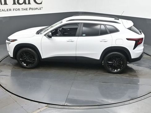 Used 2024 Chevrolet Trax ACTIV image 43