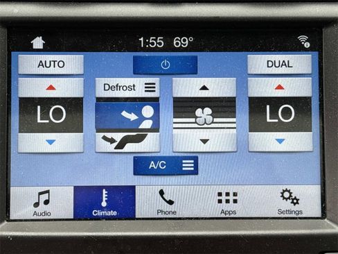 Used 2017 Ford Fusion Titanium image 46