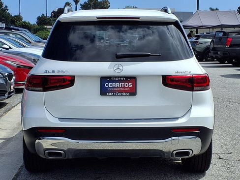 Used 2020 Mercedes-Benz GLB 250 4MATIC image 4
