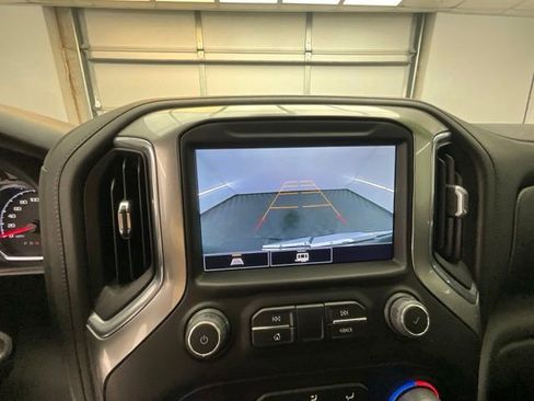 Used 2022 Chevrolet Silverado 1500 LT Trail Boss w/ LT Trail Boss Premium Package AWD/4WD image 5
