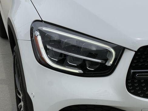 Certified 2022 Mercedes-Benz GLC 300 image 11