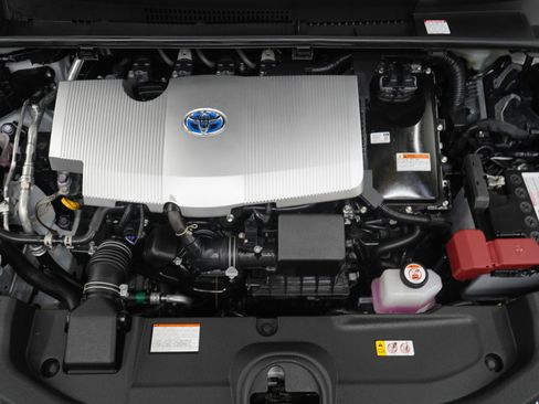 Used 2022 Toyota Prius Limited w/ Premium Convenience Package image 32