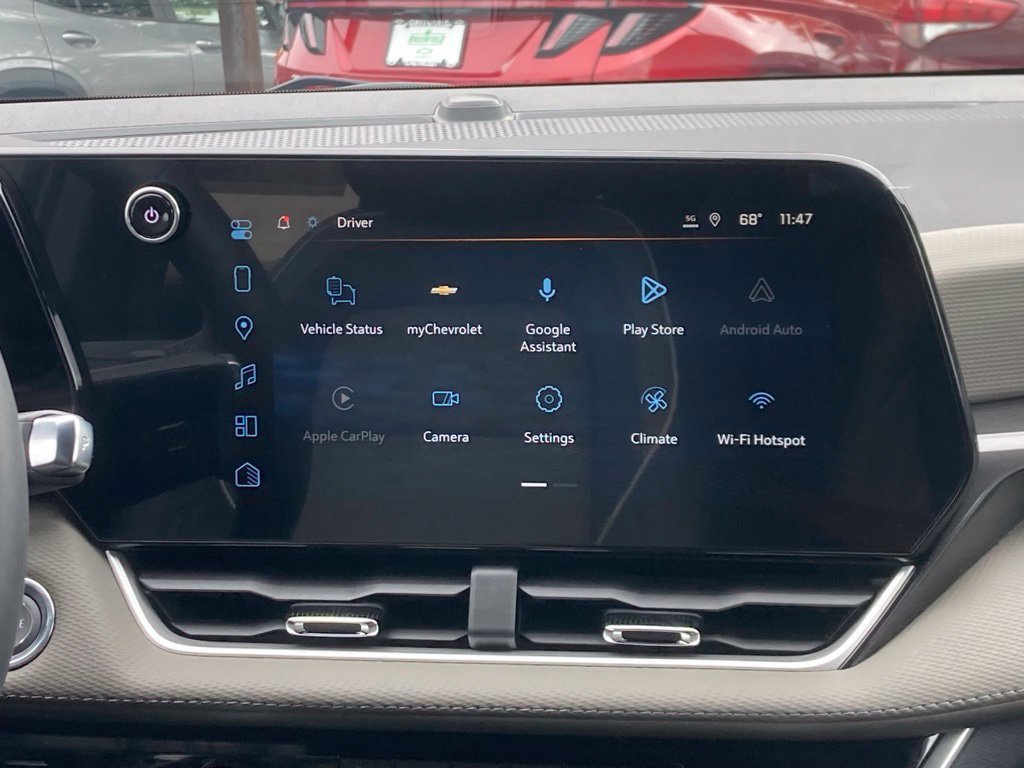 New 2027 Chevrolet Equinox LT w/ Convenience Package II FWD image 13