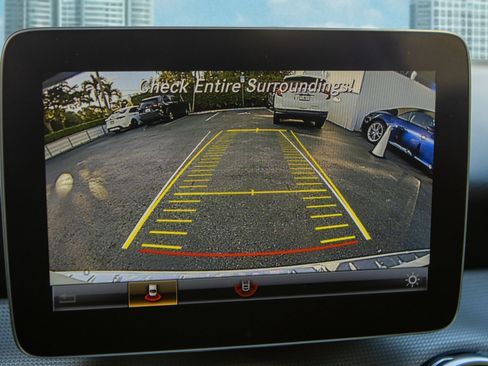 Used 2020 Mercedes-Benz GLA 250 w/ Convenience Package image 33