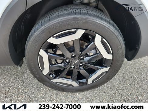 Certified 2025 Kia Telluride S FWD image 6