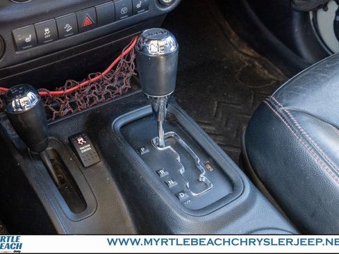 Used 2017 Jeep Wrangler Unlimited Rubicon image 23