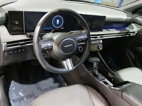 Certified 2025 Hyundai Santa Cruz Limited image 14