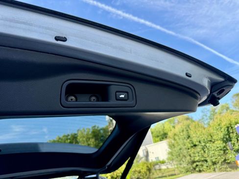 Used 2016 Honda Pilot Elite image 37