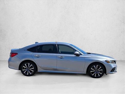 Used 2023 Honda Civic EX image 4
