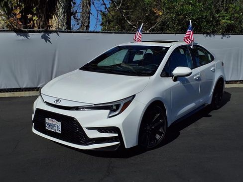 Certified 2024 Toyota Corolla SE w/ SE Premium Package image 25