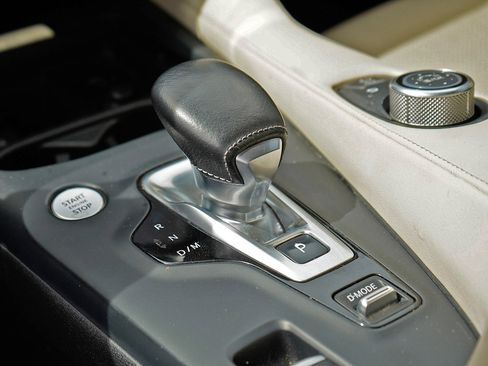 Used 2019 INFINITI QX50 Essential w/ Proactive Package image 15