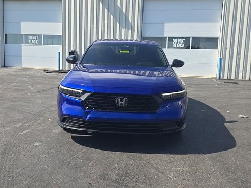 Certified 2025 Honda Accord Sport image 2