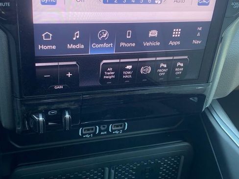 New 2025 RAM 2500 Laramie image 23