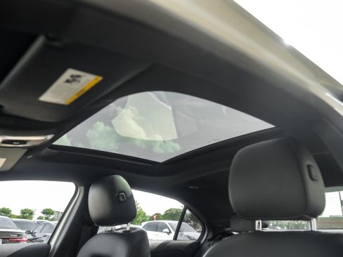 Used 2022 Mercedes-Benz A 220 image 4