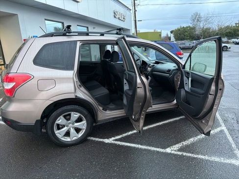 Used 2015 Subaru Forester 2.5i Premium image 16