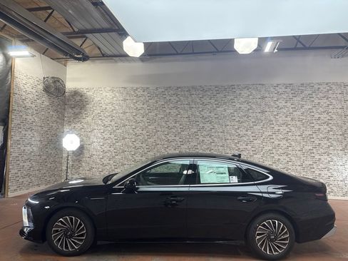New 2026 Hyundai Sonata SEL FWD image 4