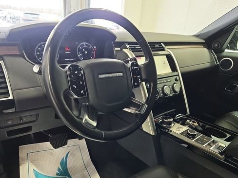 Used 2020 Land Rover Discovery HSE image 12