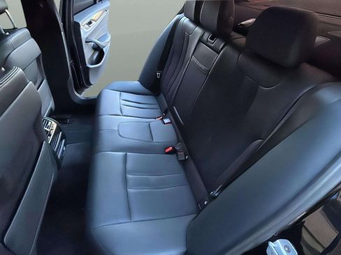 Used 2018 BMW 530i xDrive image 29