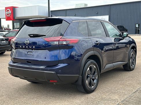 Certified 2025 Nissan Rogue SV image 8
