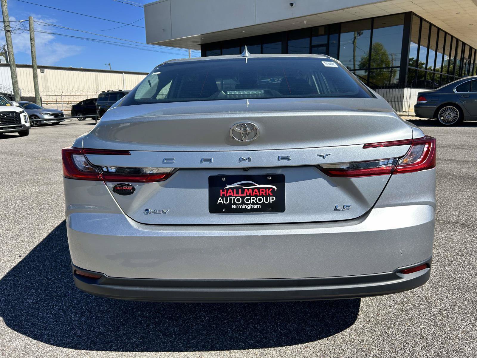 Used 2025 Toyota Camry LE FWD image 3