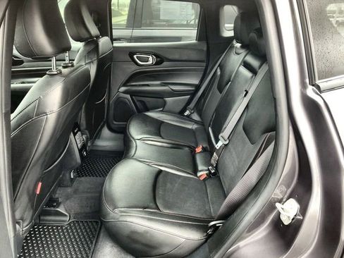 Used 2024 Jeep Compass Trailhawk AWD/4WD image 21