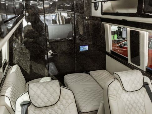 Used 2022 Mercedes-Benz Sprinter 3500 image 34