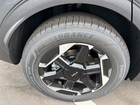 New 2026 Kia Sportage S image 12