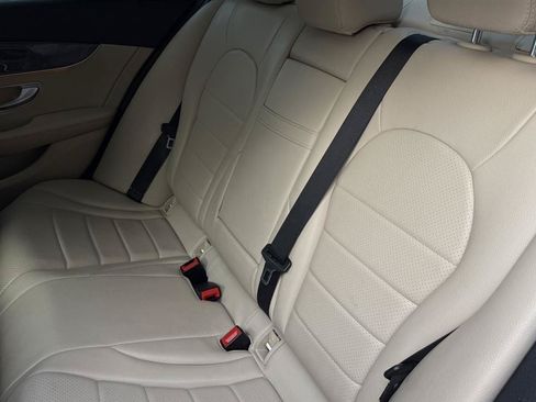 Used 2017 Mercedes-Benz C 300 4MATIC Sedan image 33
