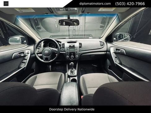Used 2013 Kia Forte EX FWD image 39
