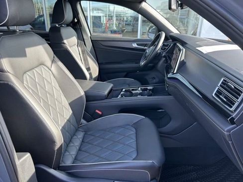 New 2026 Volkswagen Atlas Cross Sport SEL Premium R-Line AWD/4WD image 26
