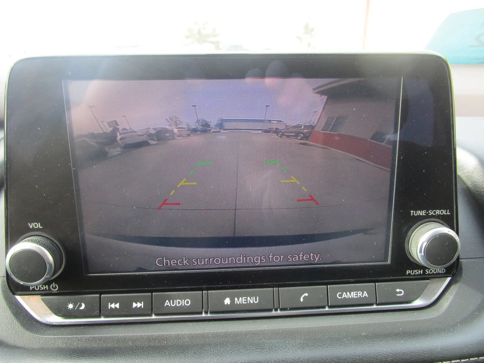 Used 2022 Nissan Rogue SV AWD/4WD image 16