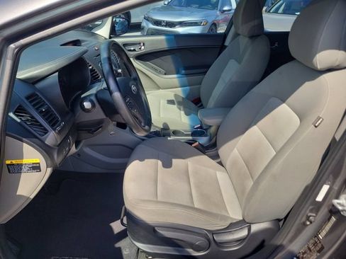 Used 2016 Kia Forte EX FWD image 12