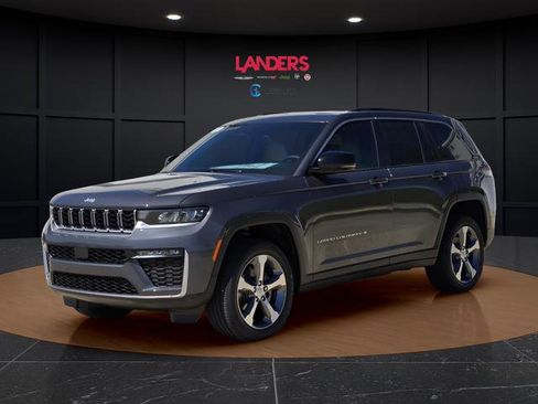 New 2026 Jeep Grand Cherokee Limited AWD/4WD image 1