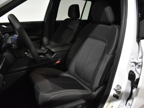 New 2025 Jeep Grand Cherokee Laredo X image 15